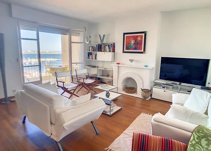 2 Bedroom, 2 Bathrooms Suquet With Sea View 314 *